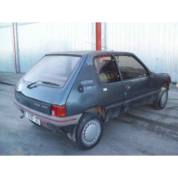 peugeot 205 berlina del año 1990