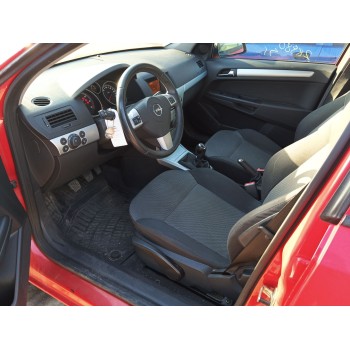 opel astra h (a04) del año 2009