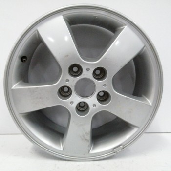 LLANTA 529102E330 6 5JX16DOT46 5H 5X115