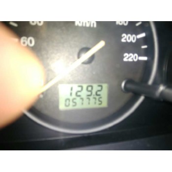 ford fiesta berlina (dx) del año 2000