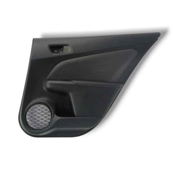 GUARNECIDO PUERTA TRASERA DERECHA 67617X1B04 