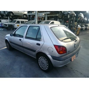 ford fiesta berlina (dx) del año 2000