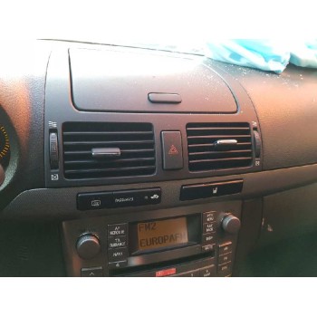 toyota avensis berlina (t25) del año 2006