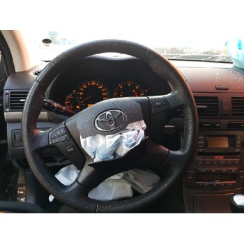 toyota avensis berlina (t25) del año 2006