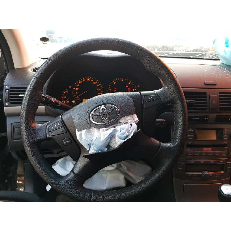 TOYOTA AVENSIS (_T25_) 2006