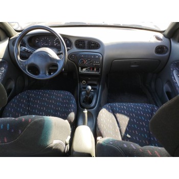 hyundai lantra berlina (rd) del año 1998