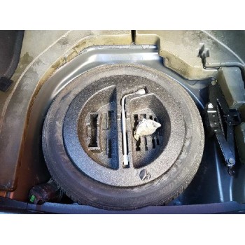 toyota avensis berlina (t25) del año 2006