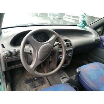 fiat punto berlina (176) del año 1999