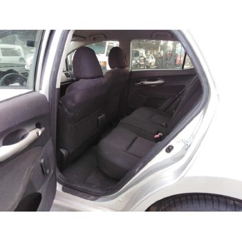 toyota auris del año 2008