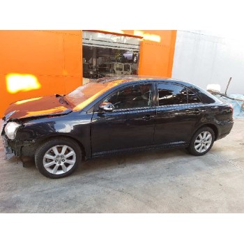 toyota avensis berlina (t25) del año 2006