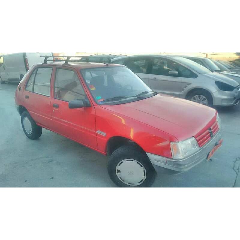 PEUGEOT 205 BERLINA