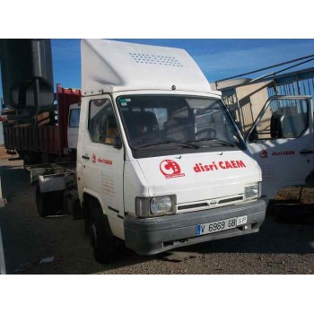 nissan trade 100 del año 1996