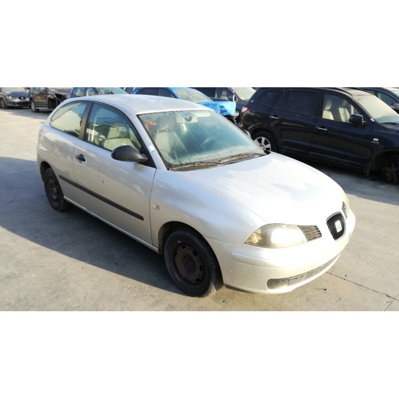 seat ibiza (6l1) del año 2003