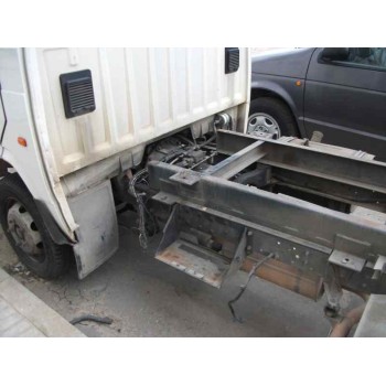 nissan trade 100 del año 1996