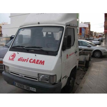 nissan trade 100 del año 1996