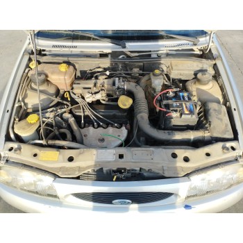 ford fiesta berlina del año 1999