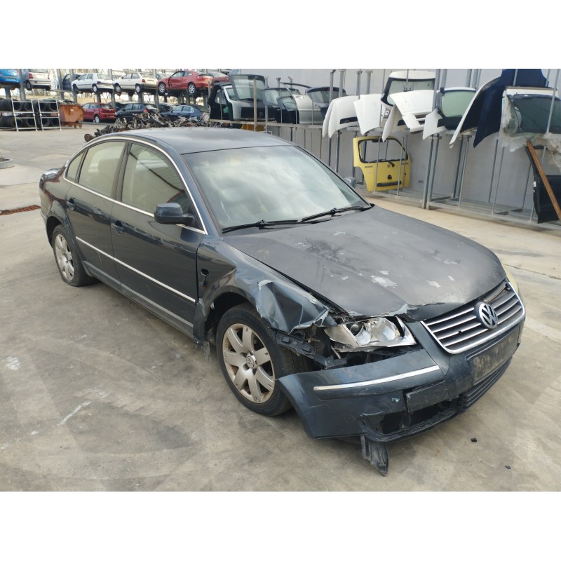 VOLKSWAGEN PASSAT BERLINA (3B3)