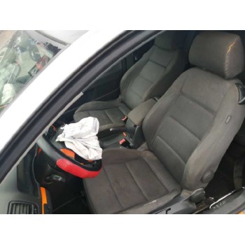 volkswagen golf v berlina (1k1) del año 2006