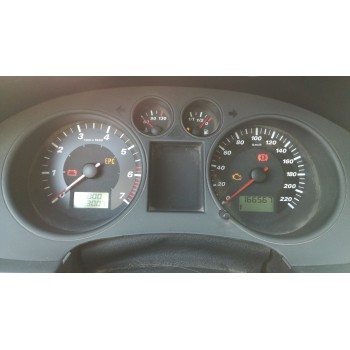 seat ibiza (6l1) del año 2003