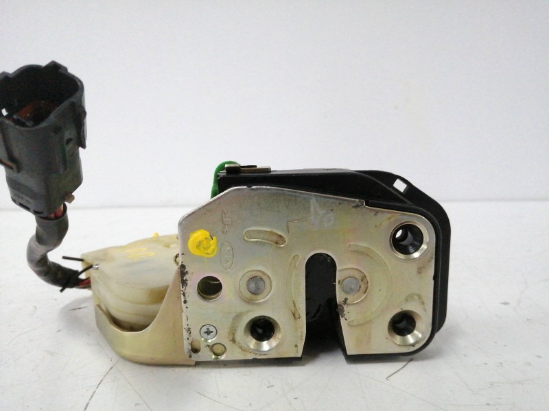 Recambio de cerradura puerta delantera derecha para kia sorento 2.5 crdi cat referencia OEM IAM 813203E010 Recambio de cerradura puerta delantera derecha para kia sorento 2.5 crdi cat referencia OEM IAM 813203E010
