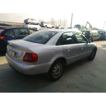 audi a4 berlina (b5) del año 2000
