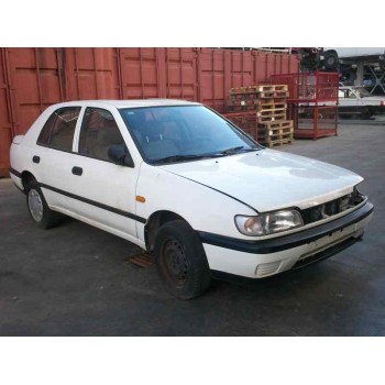 nissan sunny berlina (n14) del año 1995