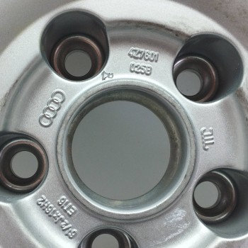 Recambio de neumatico repuesto para audi allroad quattro (4b5) 2.5 v6 24v tdi referencia OEM IAM 4Z7601025B 6,5JX16H2 ET16 