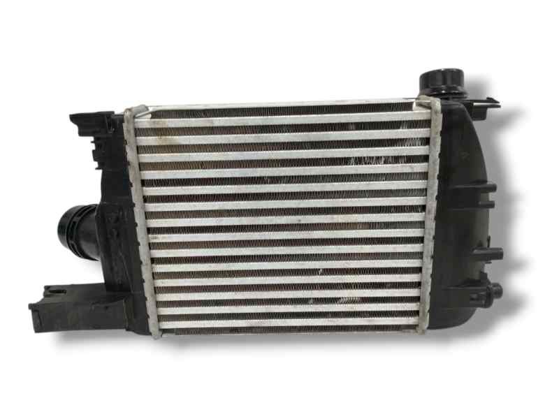Recambio de intercooler para dacia sandero 0.9 tce cat referencia OEM IAM 144963014R  