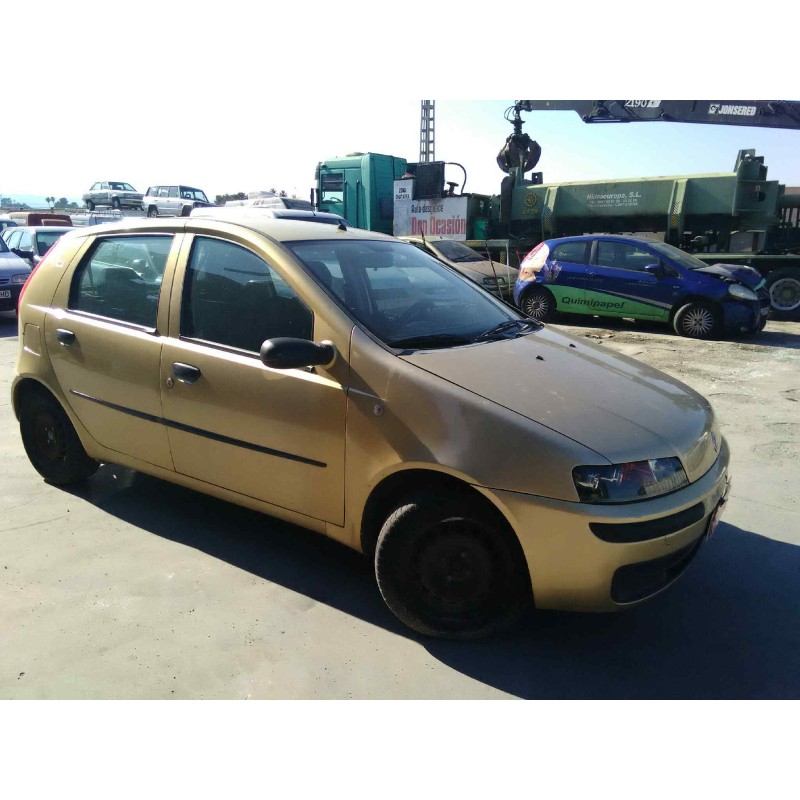 FIAT PUNTO BERLINA (188)