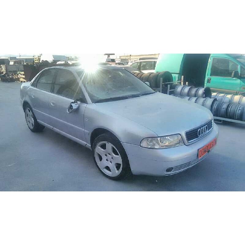 AUDI A4 BERLINA (B5)