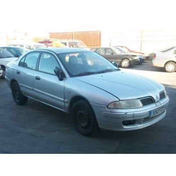 mitsubishi carisma berlina 5 (da0) del año 2002