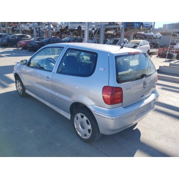 volkswagen polo berlina (6n2) del año 2000