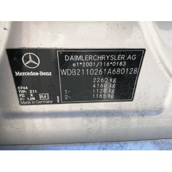 mercedes-benz clase e (w211) berlina del año 2004