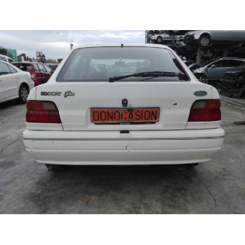 ford escort berlina/turnier del año 1992