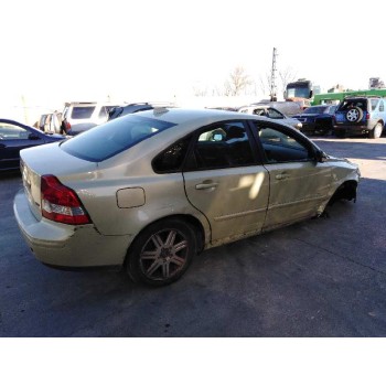 volvo s40 berlina del año 2006