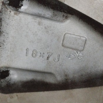 Recambio de llanta para lexus rx 3.3 v6 24v cat referencia OEM IAM 4261A48020 18X7J ET35 5H X5115