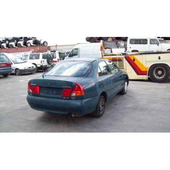 mitsubishi carisma berlina 4 (da0) del año 1998