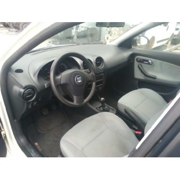 seat ibiza (6l1) del año 2002