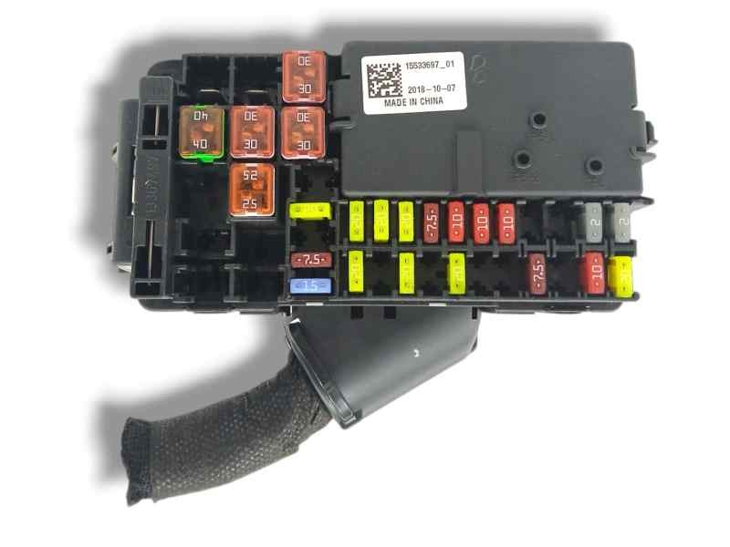 Recambio de caja reles / fusibles para opel astra k sports tourer 1.6 cdti dpf referencia OEM IAM 15533697  