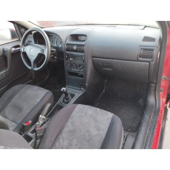 opel astra g berlina del año 1999