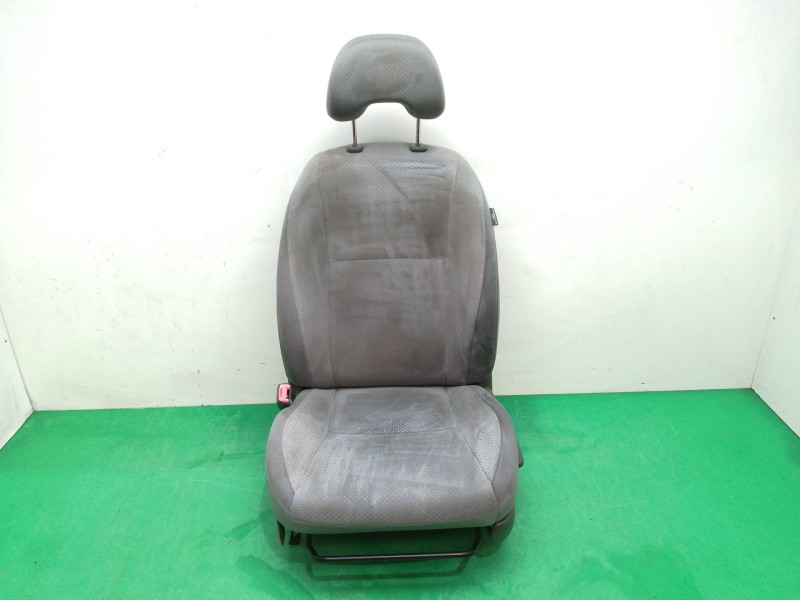 Recambio de asiento delantero izquierdo para toyota prius (nhw20) 1.5 cat referencia OEM IAM Recambio de asiento delantero izquierdo para toyota prius (nhw20) 1.5 cat referencia OEM IAM