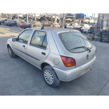 ford fiesta berlina del año 1999