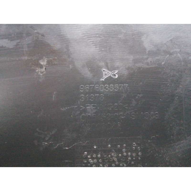 MOLDURA SUPERIOR DE PARAGOLPES