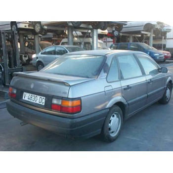 volkswagen passat berlina (312) del año 1988