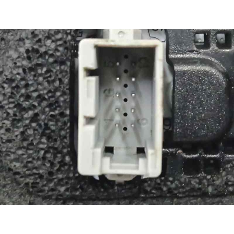 PILOTO TRASERO DERECHO INTERIOR