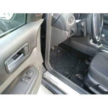 ford focus berlina (cap) del año 2006