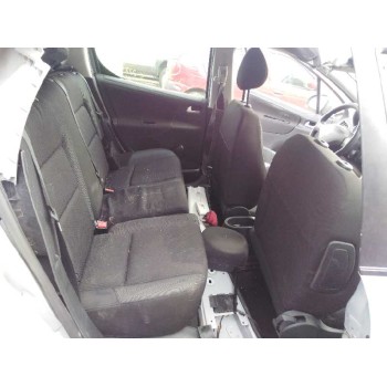 peugeot 207 del año 2012