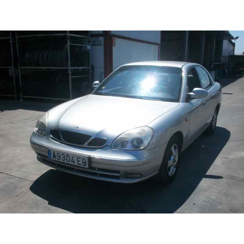 daewoo nubira berlina del año 1999