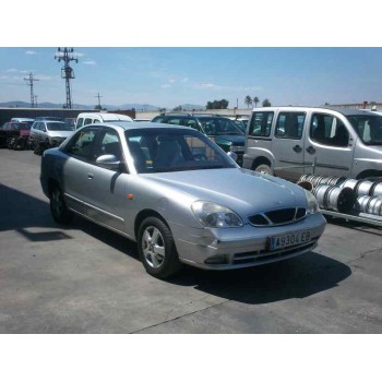 daewoo nubira berlina del año 1999