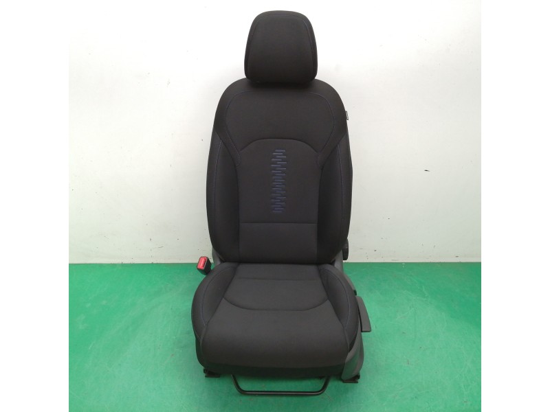 Recambio de asiento delantero izquierdo para hyundai i30 fastback tecno referencia OEM IAM   